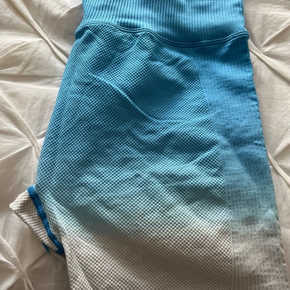 VS PINK XL OMBRÉ SHORTS - Picture 3 of 3